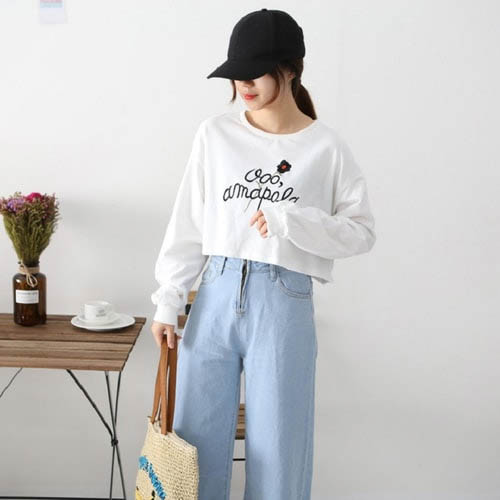 Phối đồ với sweater croptop