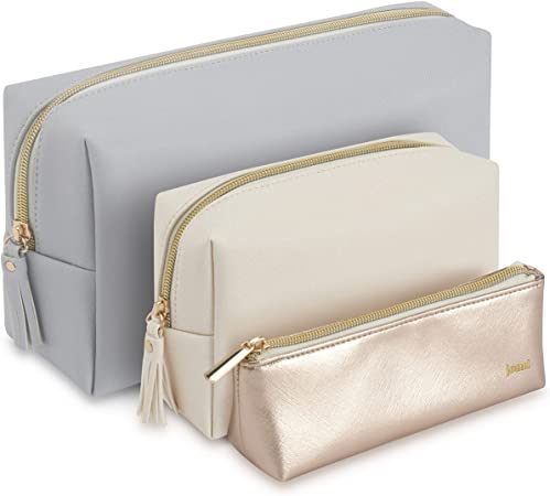 Use a cosmetic bag sets