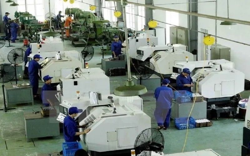 Công Nghệ Và Máy Móc Tại Xưởng May Túi Tái Tạo