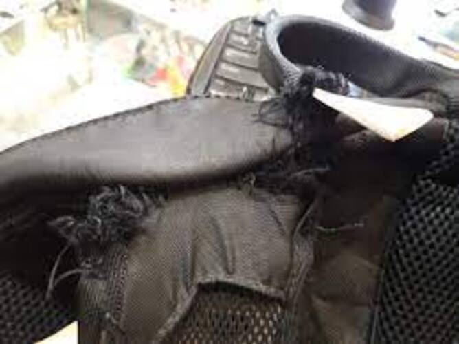 Cách May Lại Balo Đã Bị Hỏng Hư hỏng balo phức tạp cần kỹ thuật cao
