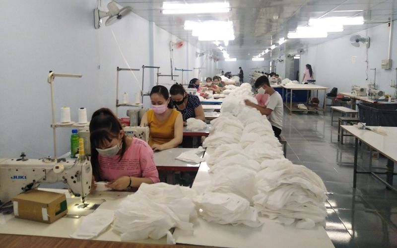 Lương Thợ May Balo Túi Xách 2025: Mức Thu Nhập & Cơ Hội Backpack and Bag Sewer Salary