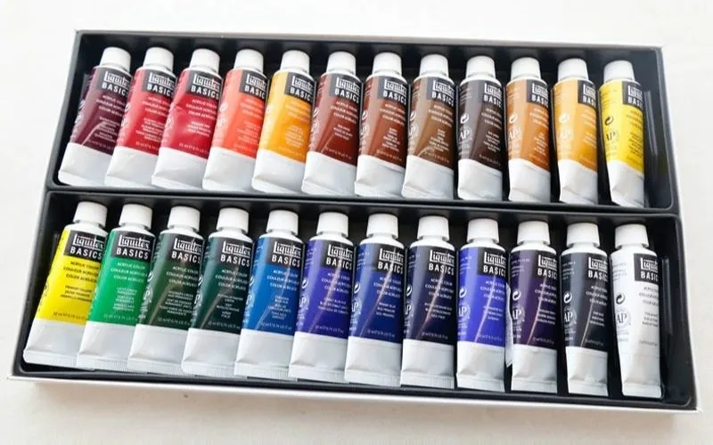 acrylic paint How to Create Patterns on Leather Without Using Machines