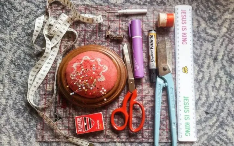 Basic tools for sewing children's backpacks