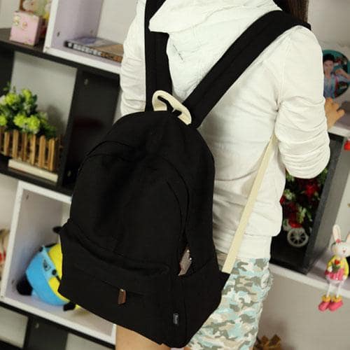 Black backpack for Aries girl Black backpack for Aries girl