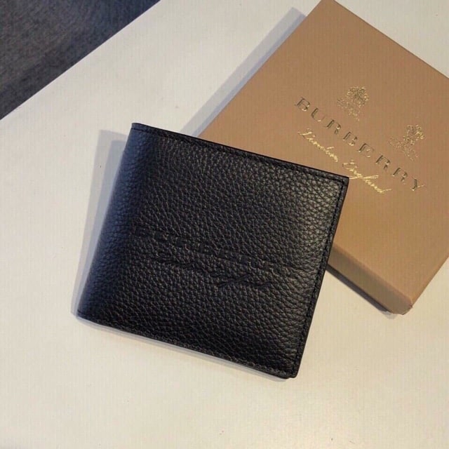 Burberry - The Most Worth-Buying Luxury Men's Wallet Brand Currently