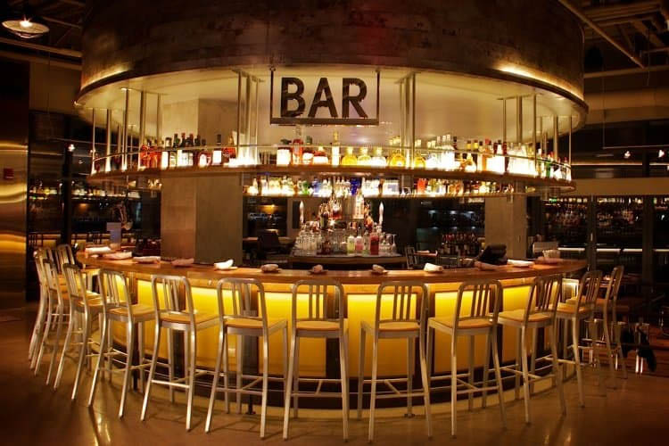Characteristic bar atmosphere Characteristic bar atmosphere