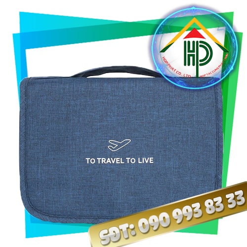 Cosmetic bag with hanging hook
