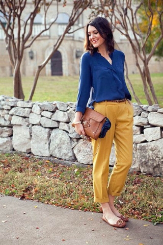 Office styling with cobalt blue and mustard yellow Office styling with cobalt blue and mustard yellow
