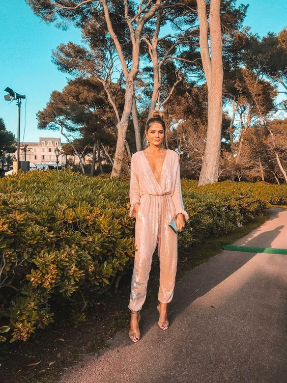 Outfit styling with jumpsuit in charming style
