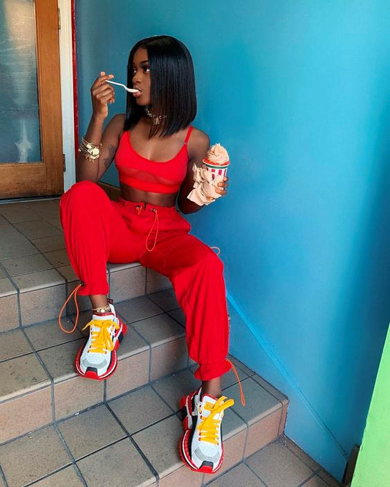 Pair two-strap crop top with same color pants