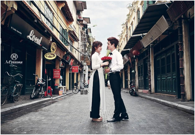 Retro style wedding photography
