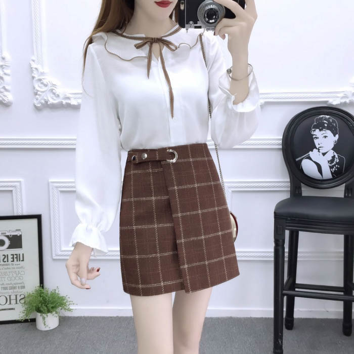 Simple checkered A-line skirt