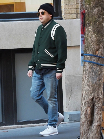 Varsity jacket in styling for chubby men 1m7 tall Varsity jacket in styling for chubby men 1m7 tall