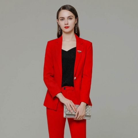 What color top matches with red pants