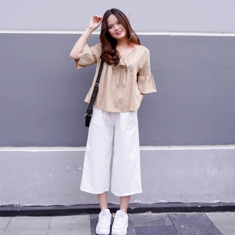 Wide-leg cropped pants