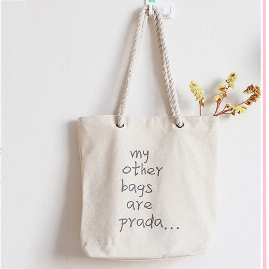 Canvas fabric bag – what is it and its 4 outstanding advantages