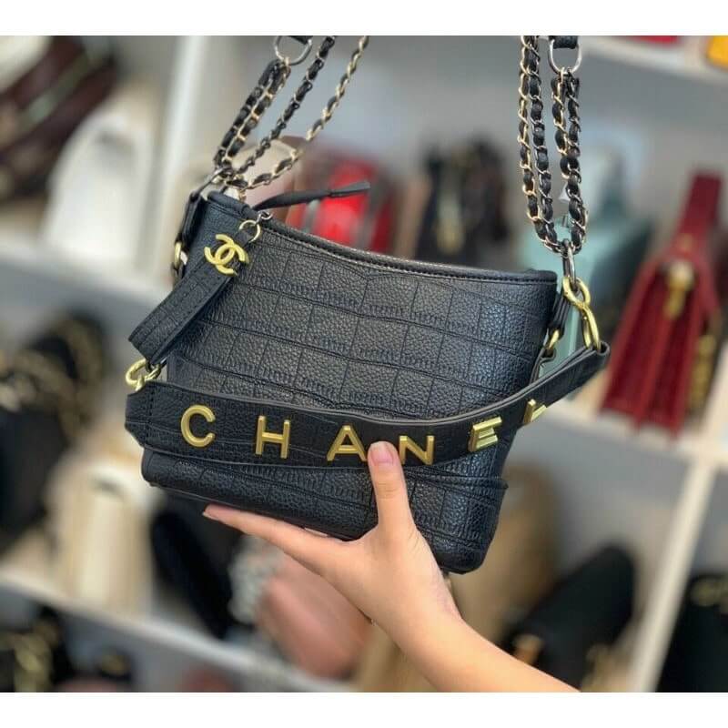 Top 15 Most Beloved Premium Women's Crossbody Bags of 2021 Chanel HOBO stylish women's crossbody bag
