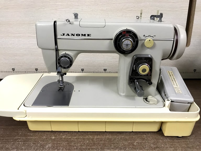 Classic Janome 680 home sewing machine