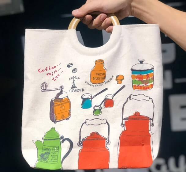 The Hottest Wooden Handle Handbag Styles for Spring/Summer 2021 Cute café-pattern wooden handle handbag