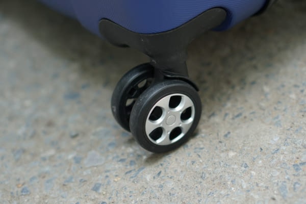 How to replace luggage wheels