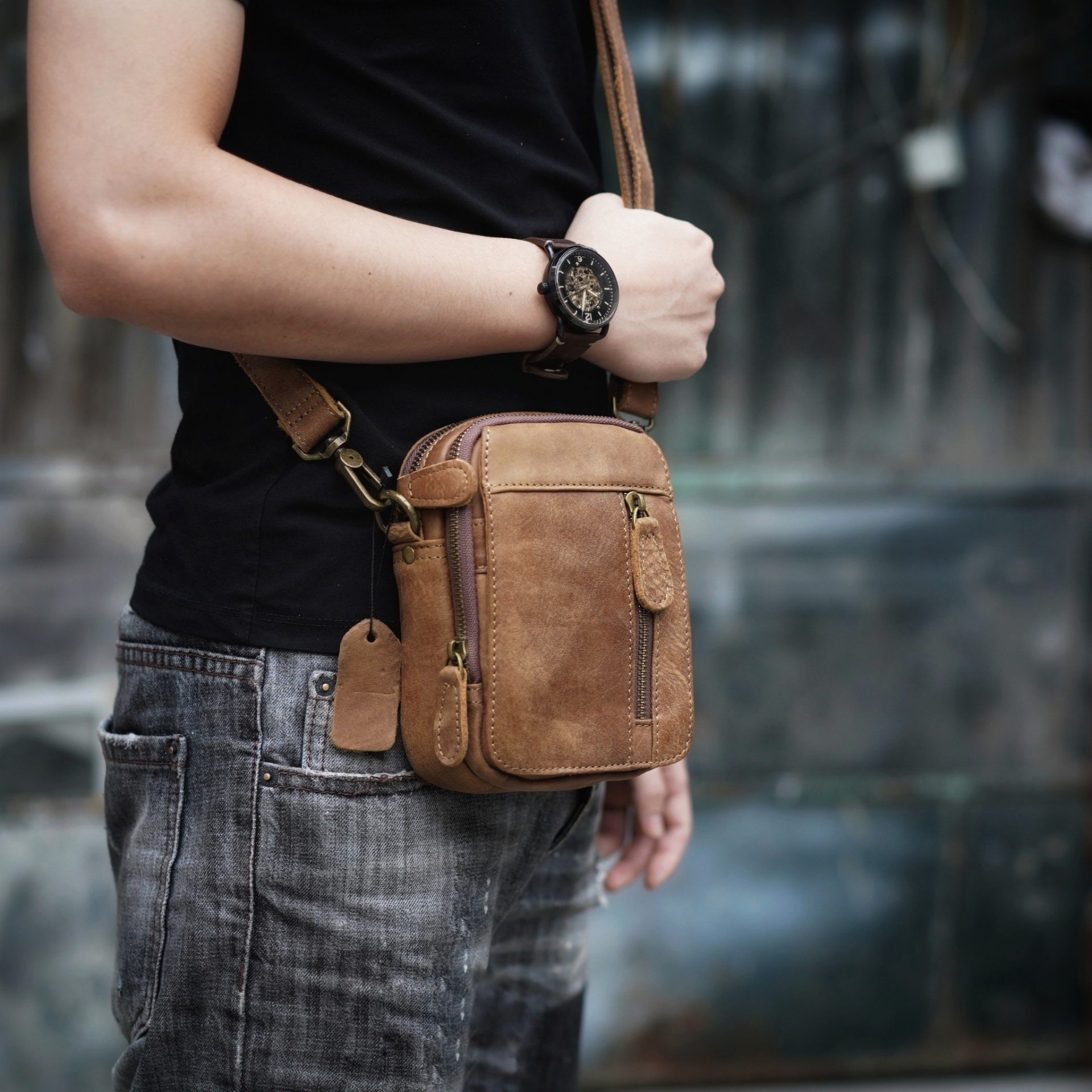 mens-retro-crossbody-bag