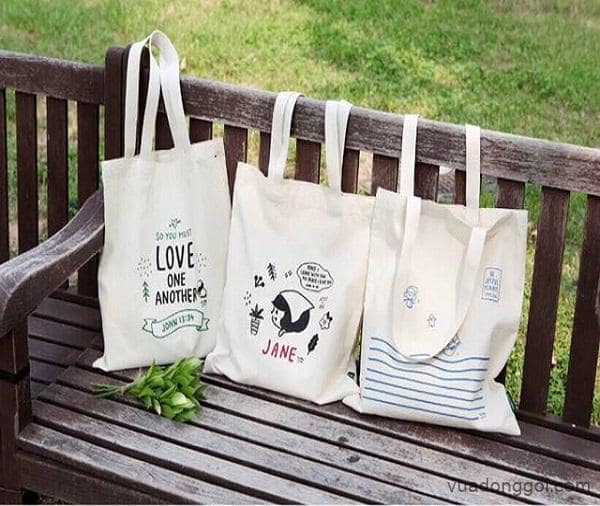 Non-woven fabric bags eco-friendly for the environment