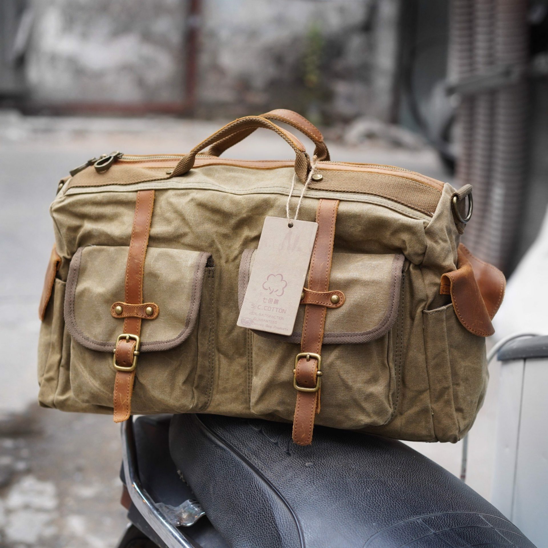 Top 5 most popular and on-trend canvas travel bags 2021 Top 5 most popular and on-trend canvas travel bags 2021