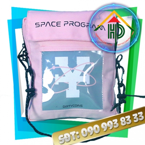 3 Chất Liệu Vải Phổ Biến May Túi Tote — Đâu Là Lựa Chọn Phù Hợp Với Bạn? dirtycoins-pink-fashion-bag-front-view