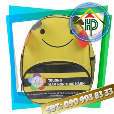 Thuc Hanh Preschool Backpack – Cute Bee Design School Bag by Hop Phat Front view of Thuc Hanh preschool backpack