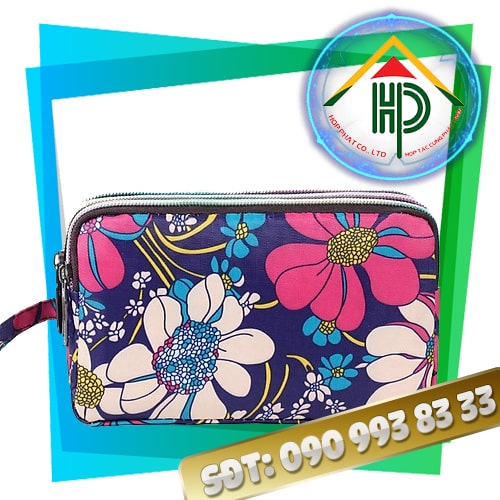 Long floral pattern hand wallet Long floral pattern hand wallet