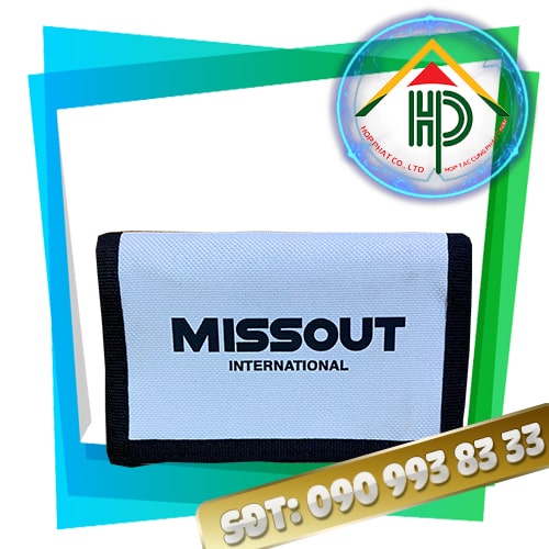 Missout Short Hand Wallet Front View Missout Short Hand Wallet Front View