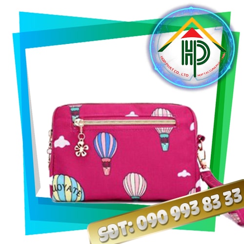 Short hand wallet with cute pattern