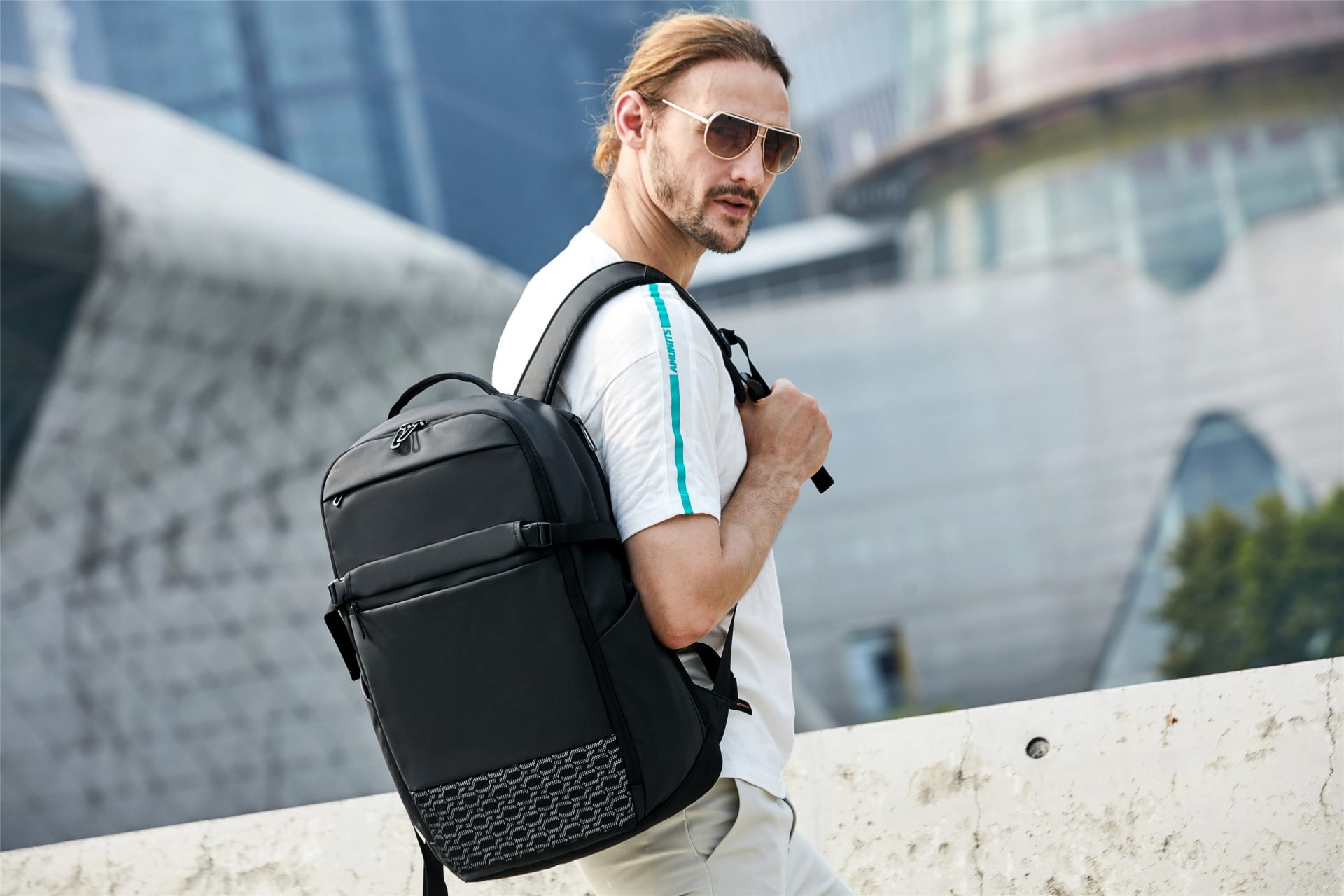 17-Inch Laptop Backpack – Top 5 Models Most Trusted by Students in 2024 | Hop Phat Factory Solo 17.3-Inch Laptop Backpack