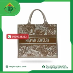 Hiep My Jewelry jute bag